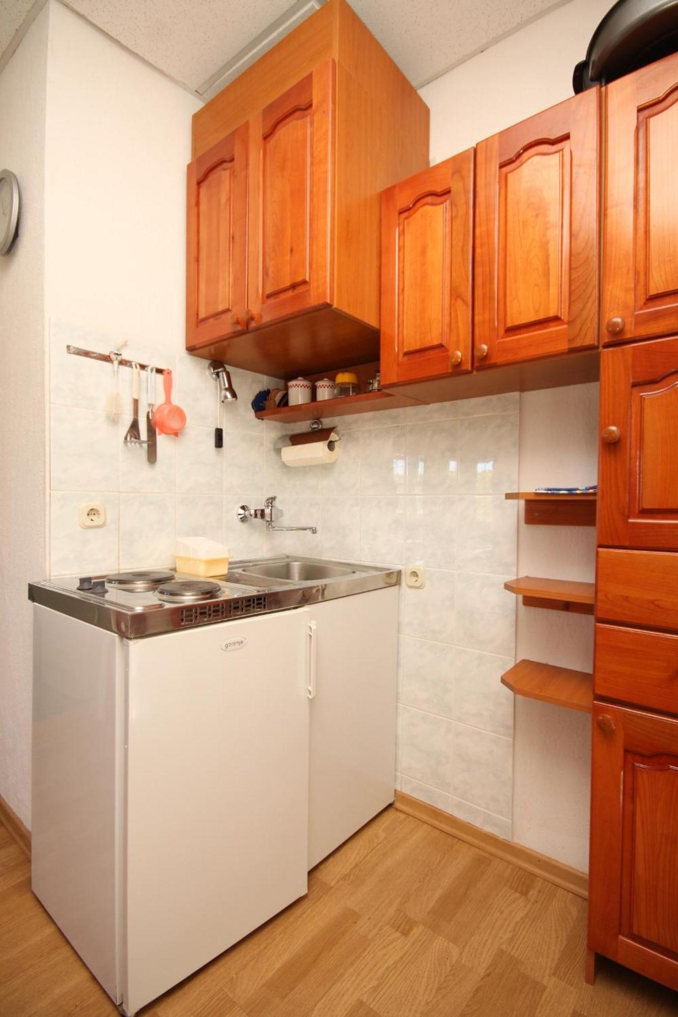 Apartments With A Parking Space Preko, Ugljan - 8224 Room photo